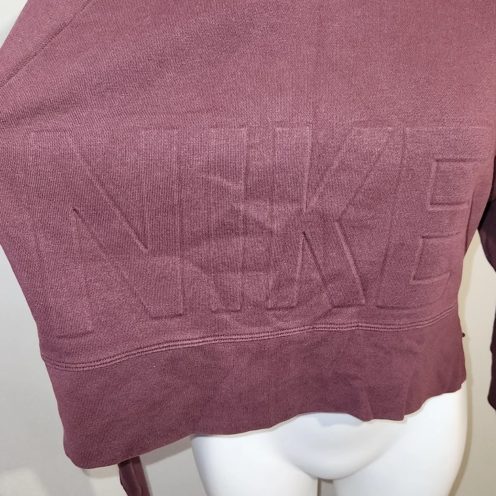 NIKE Dri-Fit Pull over Sweater Women's